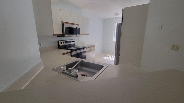 8851 WILES Road 307, Coral Springs, FL 33067