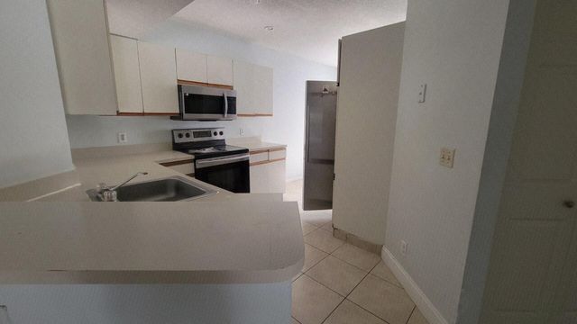 8851 WILES Road 307, Coral Springs, FL 33067