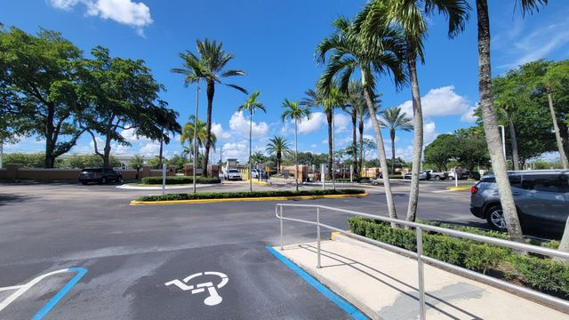 8851 WILES Road 307, Coral Springs, FL 33067