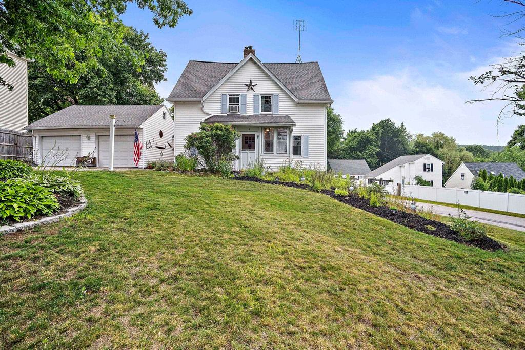 14 Old Wellington Road, Manchester, NH 03104