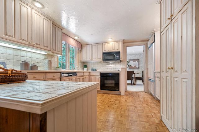 3297 S Oneida Way, Denver, CO 80224