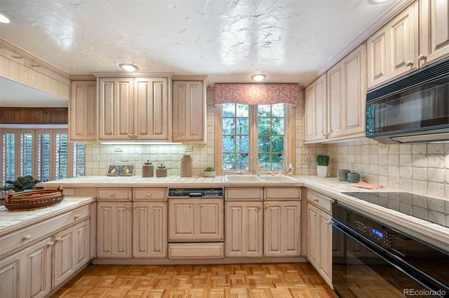 3297 S Oneida Way, Denver, CO 80224