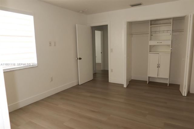 8098 NW 99th Terrace, Hialeah Gardens, FL 33016