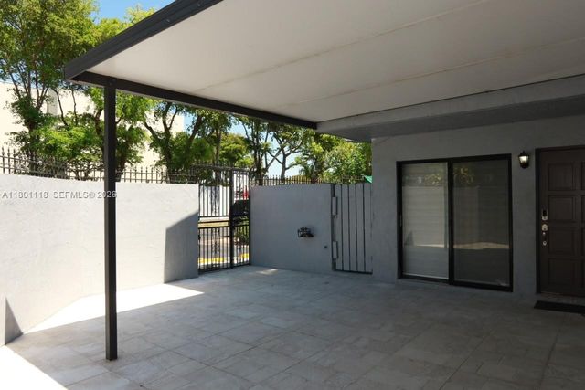 8098 NW 99th Terrace, Hialeah Gardens, FL 33016