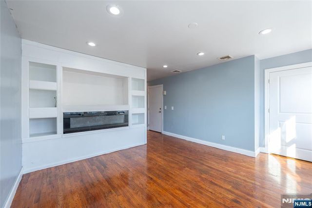 28 Highland Street, Paterson, NJ 07524