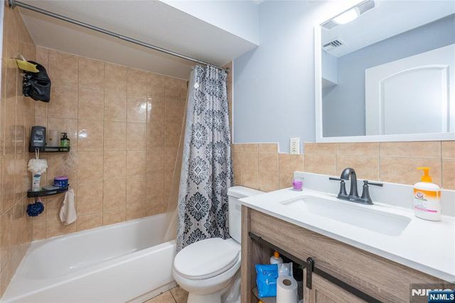 28 Highland Street, Paterson, NJ 07524