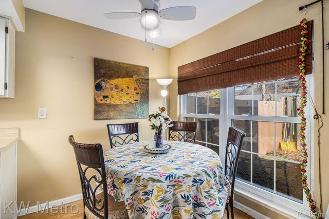 25062 Oakbrooke Drive, Southfield, MI 48033