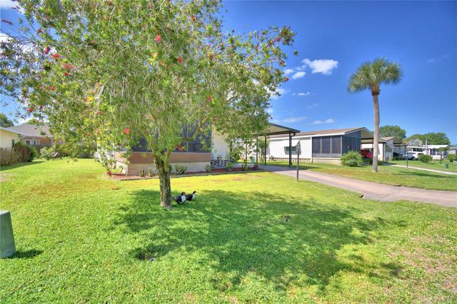 447 VILLAGE CIRCLE SW, Winter Haven, FL 33880