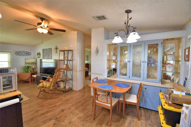 447 VILLAGE CIRCLE SW, Winter Haven, FL 33880