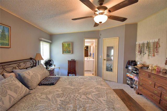 447 VILLAGE CIRCLE SW, Winter Haven, FL 33880