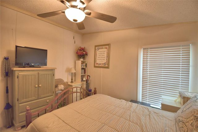 447 VILLAGE CIRCLE SW, Winter Haven, FL 33880