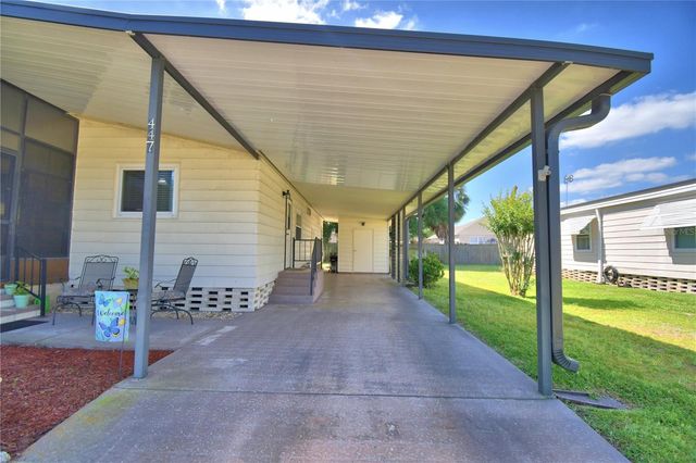 447 VILLAGE CIRCLE SW, Winter Haven, FL 33880
