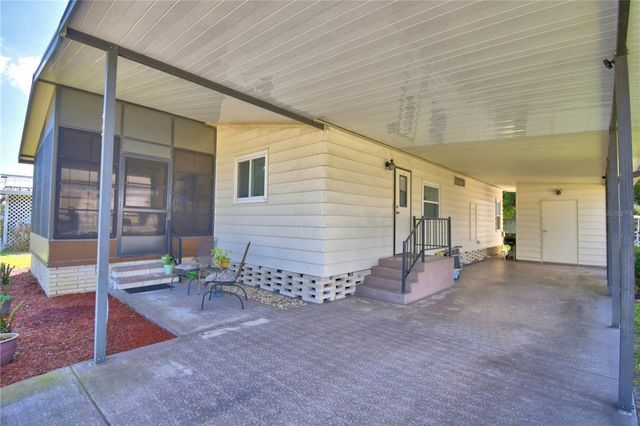 447 VILLAGE CIRCLE SW, Winter Haven, FL 33880