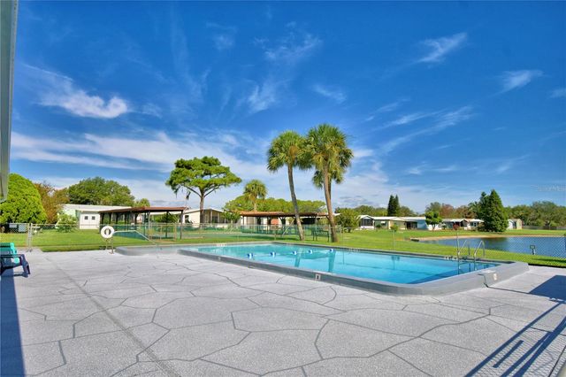 447 VILLAGE CIRCLE SW, Winter Haven, FL 33880