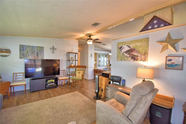 447 VILLAGE CIRCLE SW, Winter Haven, FL 33880