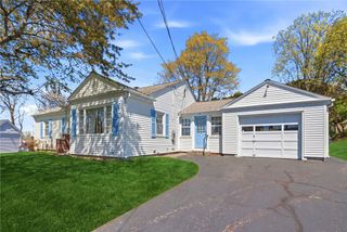 15 Valley View Drive, Cumberland, RI 02864