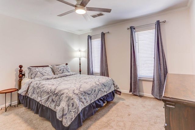 8469 WOOD BRIAR DR, Germantown, TN 38138