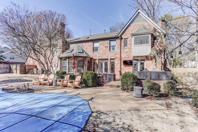 8469 WOOD BRIAR DR, Germantown, TN 38138