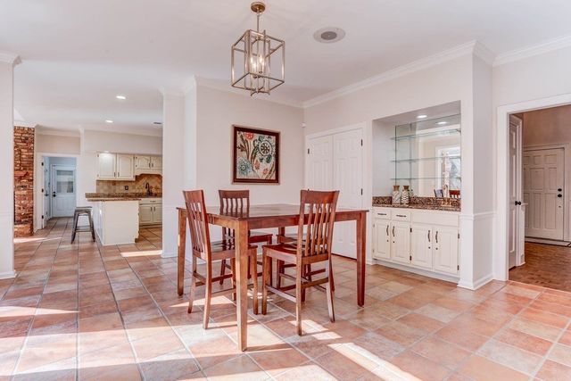 8469 WOOD BRIAR DR, Germantown, TN 38138