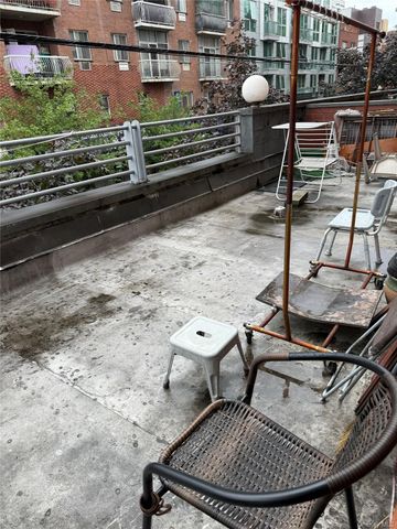 41-05 College Point Boulevard 2F, Flushing, NY 11355