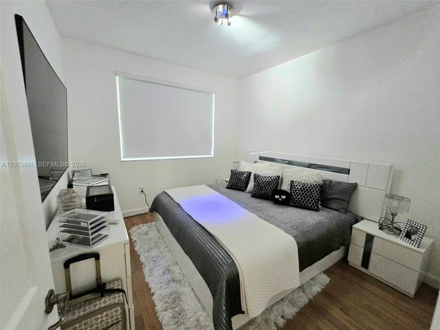 7831 NW 107th Court, Doral, FL 33178