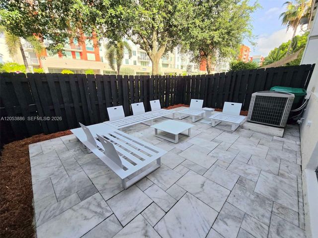 7831 NW 107th Court, Doral, FL 33178