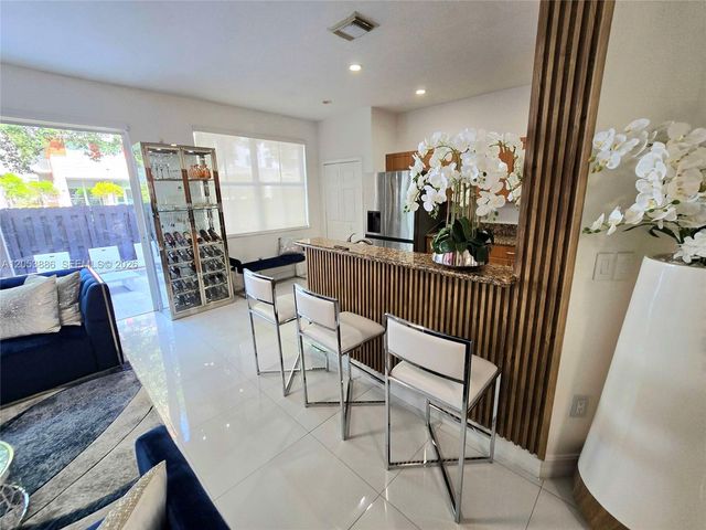 7831 NW 107th Court, Doral, FL 33178