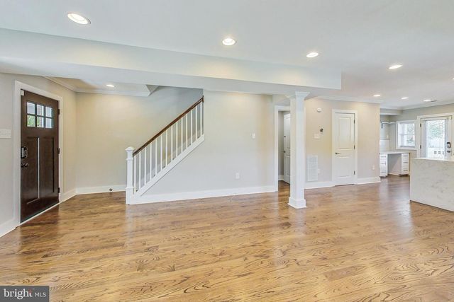 1330 STAPLES ST NE, Washington, DC 20002