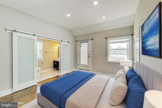 1330 STAPLES ST NE, Washington, DC 20002