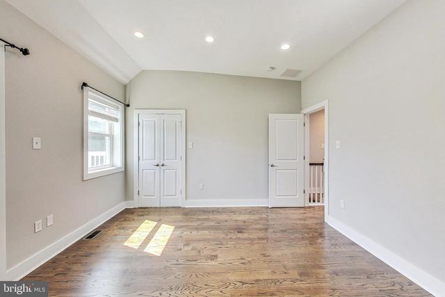 1330 STAPLES ST NE, Washington, DC 20002