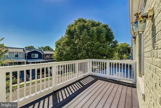 1330 STAPLES ST NE, Washington, DC 20002