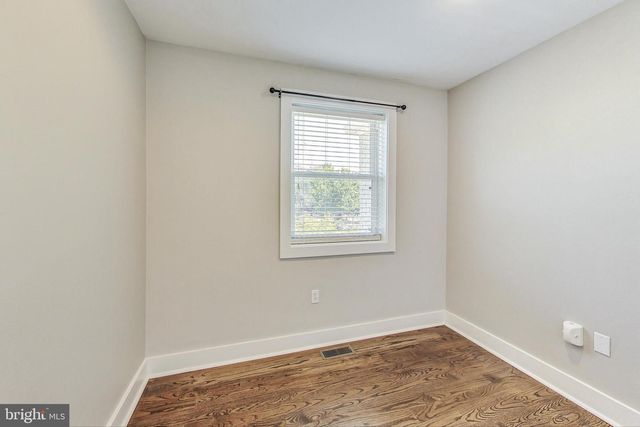 1330 STAPLES ST NE, Washington, DC 20002