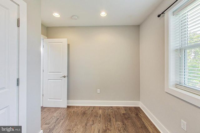 1330 STAPLES ST NE, Washington, DC 20002