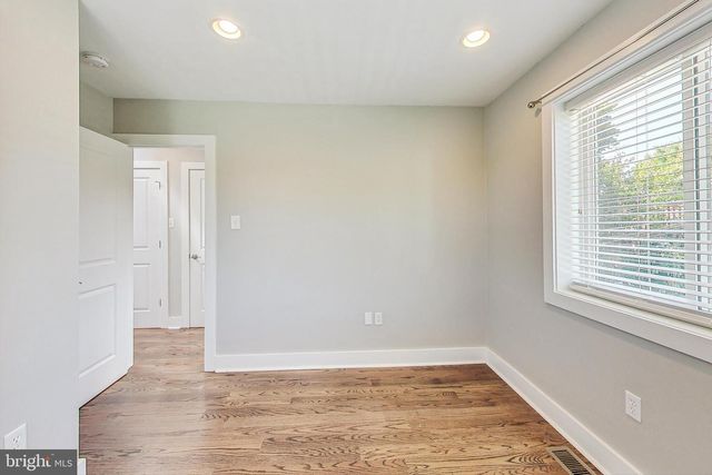 1330 STAPLES ST NE, Washington, DC 20002