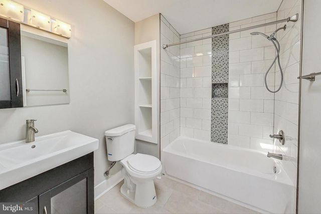 1330 STAPLES ST NE, Washington, DC 20002