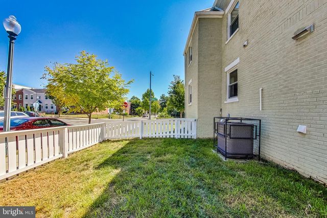 1330 STAPLES ST NE, Washington, DC 20002