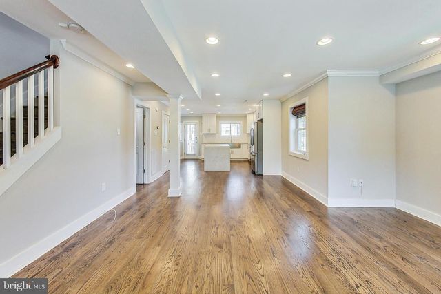 1330 STAPLES ST NE, Washington, DC 20002