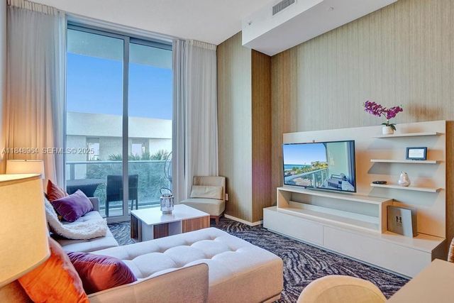 4111 S Ocean Drive 304, Hollywood, FL 33019