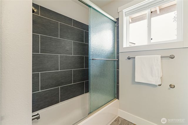 1864 19th Street Court, Lynden, WA 98264