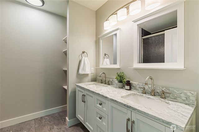 1864 19th Street Court, Lynden, WA 98264