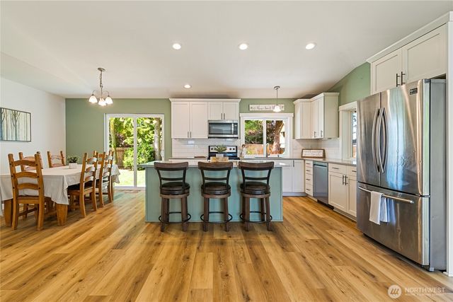 1864 19th Street Court, Lynden, WA 98264