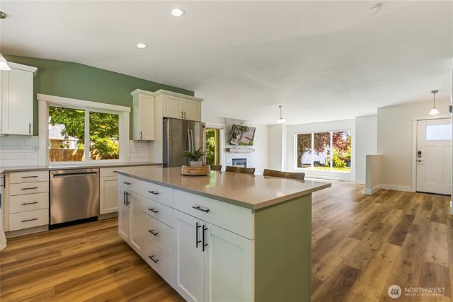 1864 19th Street Court, Lynden, WA 98264