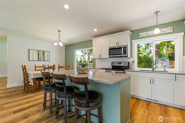 1864 19th Street Court, Lynden, WA 98264