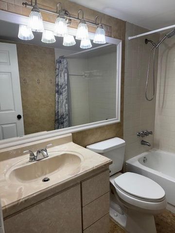 712 Sunny Pine Way, Greenacres, FL 33415