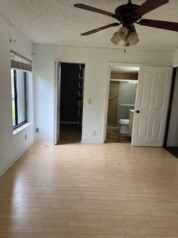 712 Sunny Pine Way, Greenacres, FL 33415