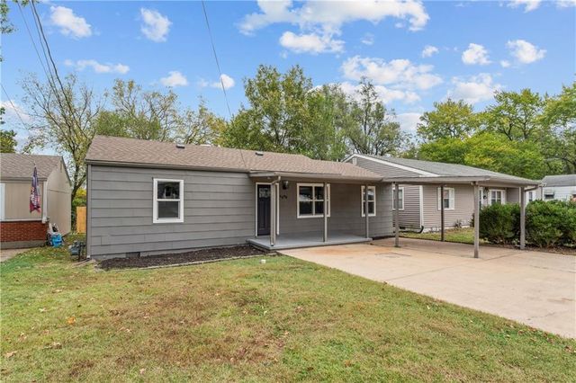 1512 Charles Avenue, Osawatomie, KS 66064