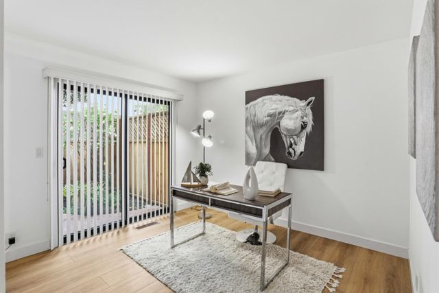 1993 Plymouth Street 11, Mountain View, CA 94043