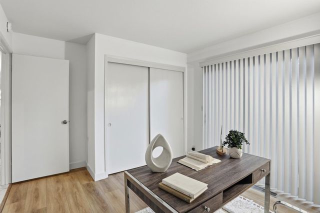 1993 Plymouth Street 11, Mountain View, CA 94043