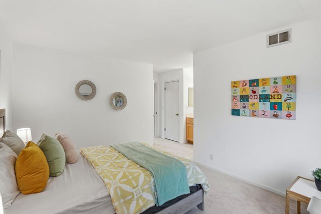 1993 Plymouth Street 11, Mountain View, CA 94043