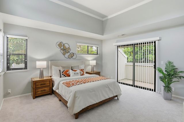 1993 Plymouth Street 11, Mountain View, CA 94043